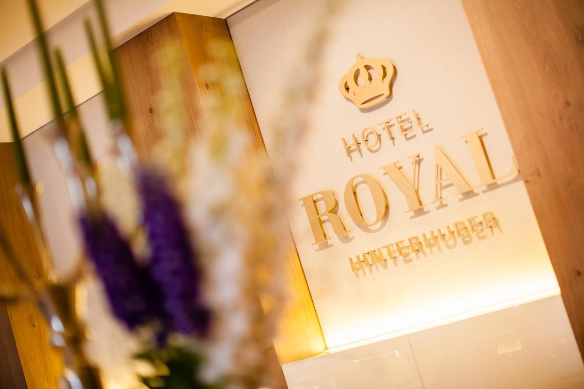 ריסקונה Royal Hotel Hinterhuber מראה חיצוני תמונה