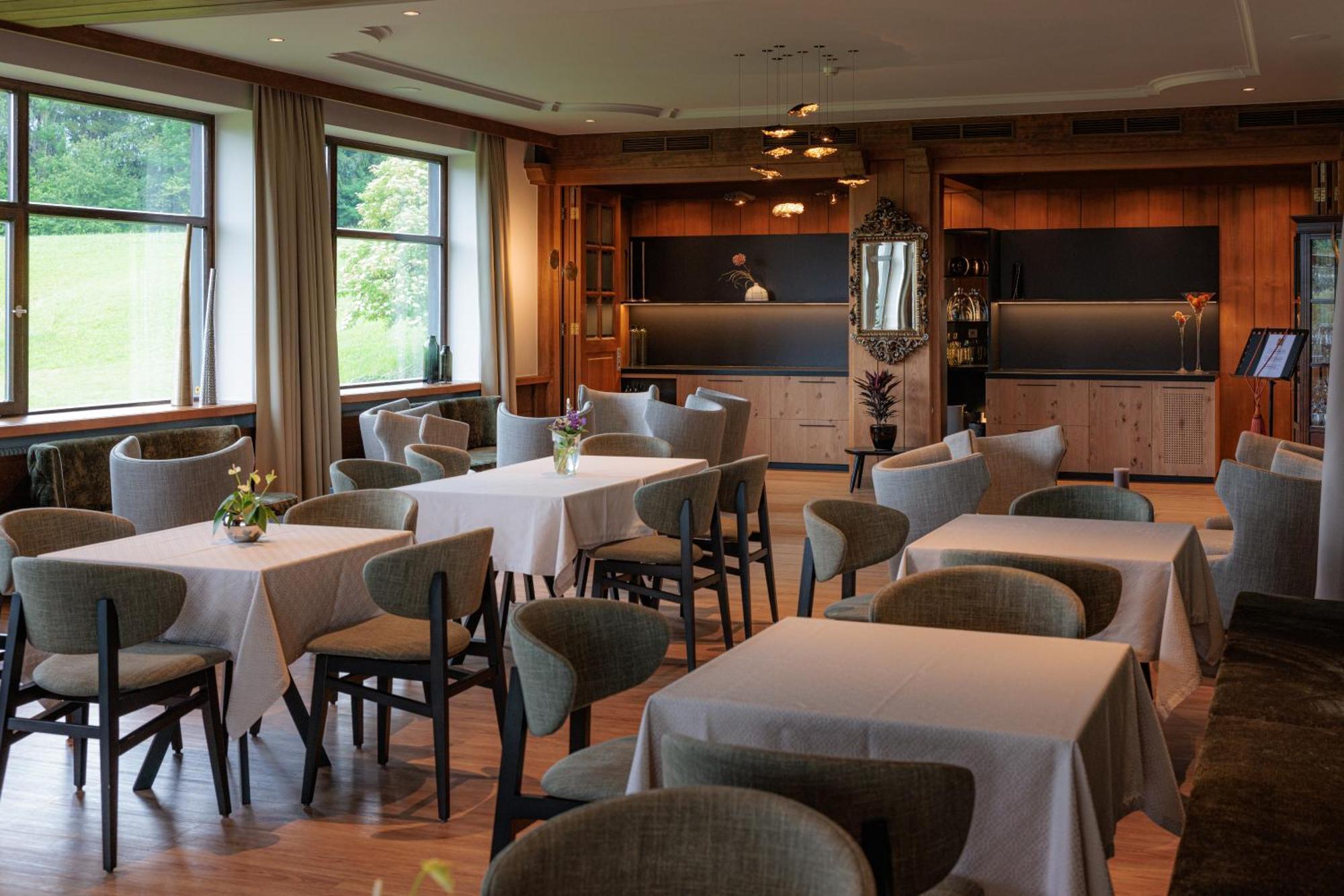 ריסקונה Royal Hotel Hinterhuber מראה חיצוני תמונה