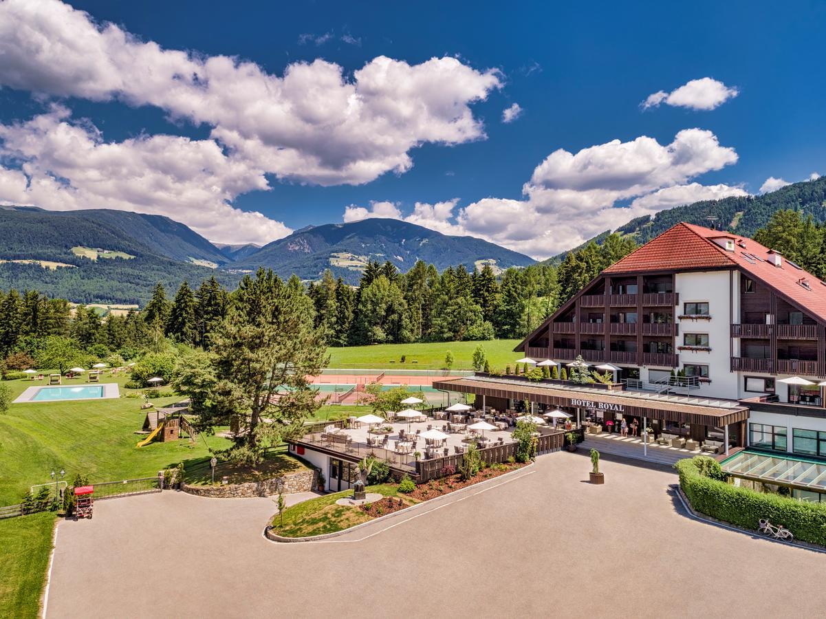 ריסקונה Royal Hotel Hinterhuber מראה חיצוני תמונה